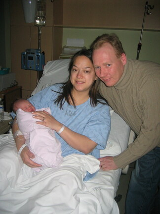 Zara, Stephen &amp; Zoe - March 9th/05 - 3-4 hrs old