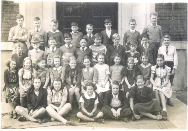 Grade 6 class photo (1941) Ralph Dubreuil student