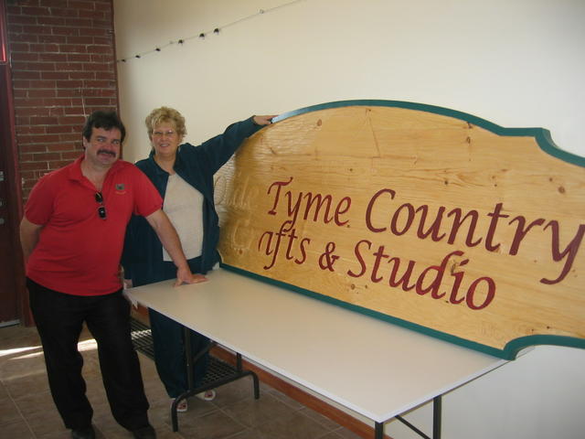 Sandi & Neil with new sign by "Ellen"