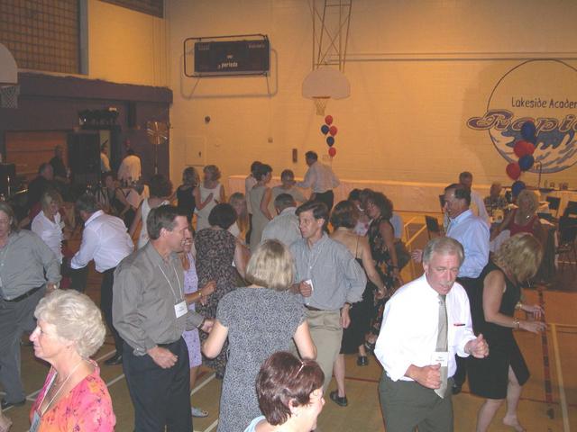 twist contest.jpg