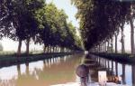 Canal du Midi flat out at 6 mph